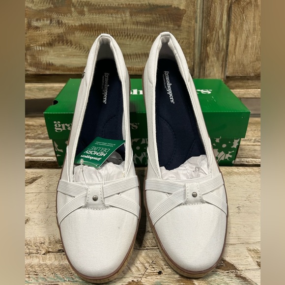 NIB Grasshoppers Memory Deluxe - Picture 2 of 8